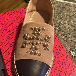 Brand new, never worn Tory Pear Logo Flat Espadrille Shoes.
